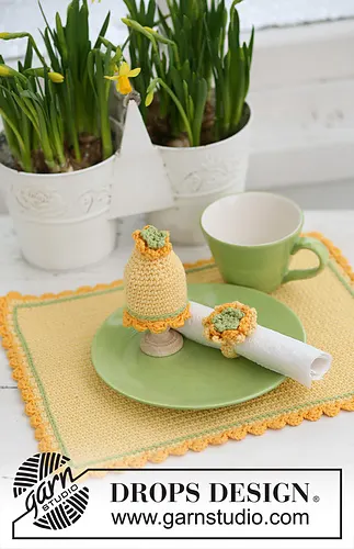 0-544 Place mat, egg warmer and serviette ring