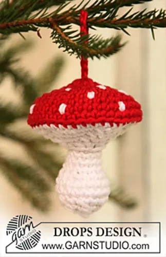 0-723 Christmas Mushroom