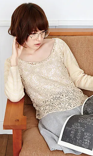 214a-08 Motif Sweater