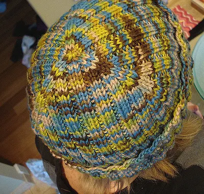 2x2 Rib hat (with triangle on top)