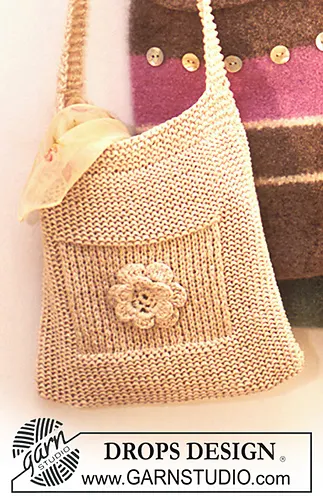 73-28 Purse and Make-up Case