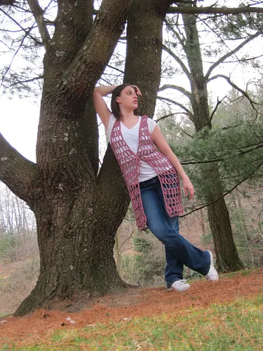 7501 Crochet Vest