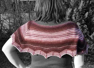 Agate Capelet