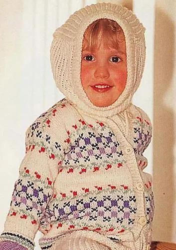 b5-11 Cardigan, trousers, hat, mittens and socks.