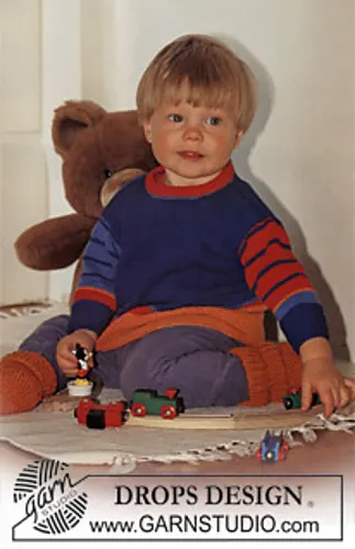 b5-18 Sweater with stripes. Socks