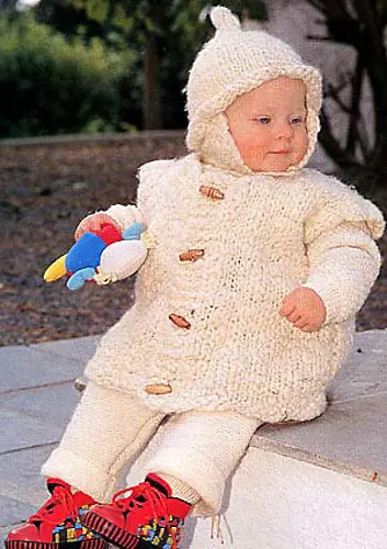 b6-18 Vest or cardigan and hat