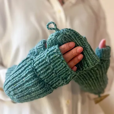 Bayside Mitts