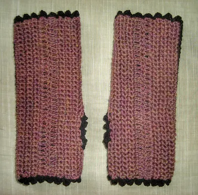 Bicolor Fingerless Mittens