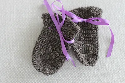 Bottle Cover, Mittens & Booties #5249