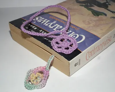 Bracelet bookmarks