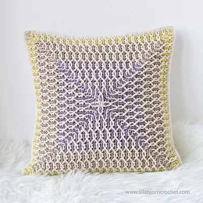 Brioche Infinity Pillow