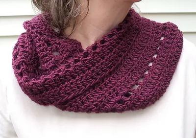 Chi-Town Crochet Cowl