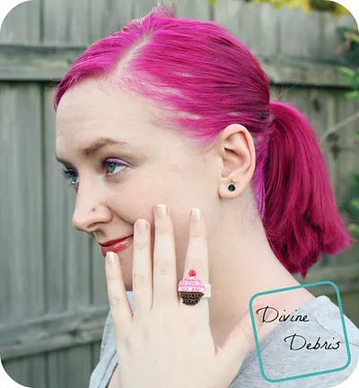 Chrissy Cupcake Ring