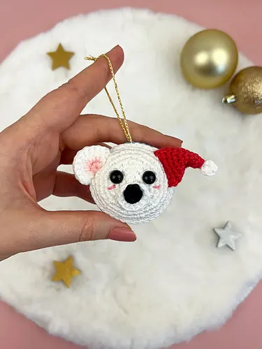 Christmas Bear Macaron