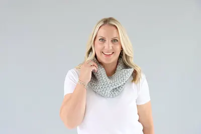 Cowl Scarf – Easy Crochet Pattern for Winter