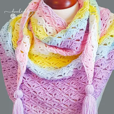 Crochet Fantail Shell Stitch Triangle Shawl
