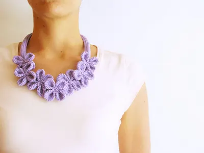 Crochet flower necklace #3