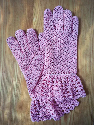 Crochet These Gloves for Summer