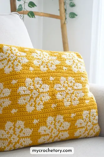 Dahlia Pillow