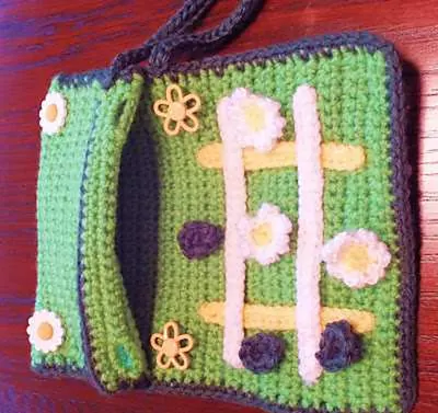 Daisy Tic-Tac-Toe Bag©