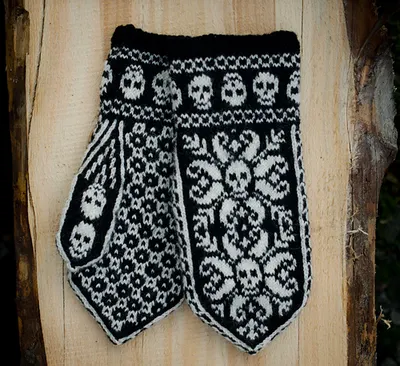 Deathflake mittens