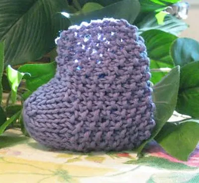 Easy Baby Booties