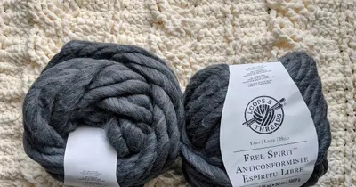 Easy EXTREME Knitted Blanket