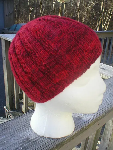 F223 Happy Feet Beanie