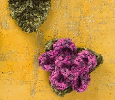 Floral Flair: Crochet 5 Petal Flower
