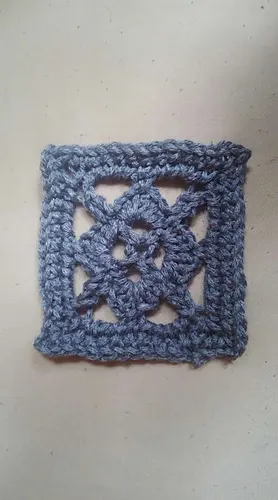 Four Petal Square Motif