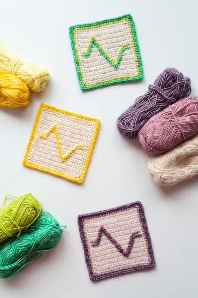 Free crochet pattern: Lifeline motif