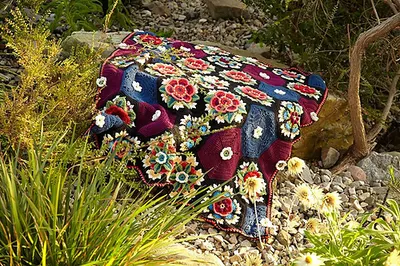 Frida's Flowers Blanket
