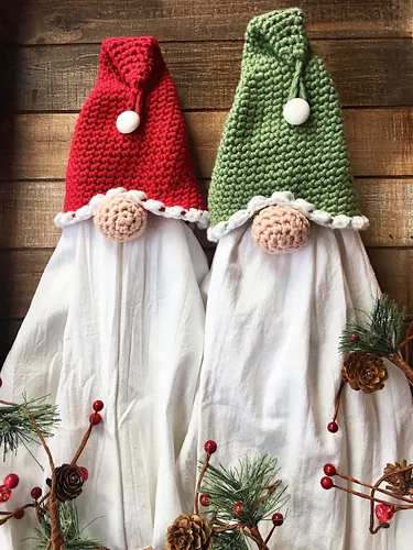 Gnome Towel Topper