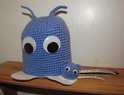 Googly Thought TP Cozy