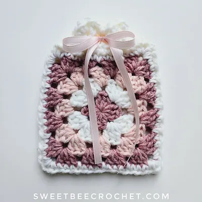 Granny Drawstring Pouch