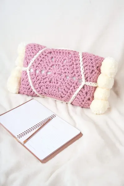 Granny Hexi Pillow