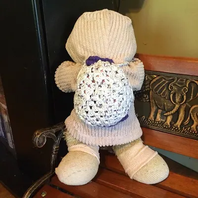 Granny Square purse to backpack tutorial