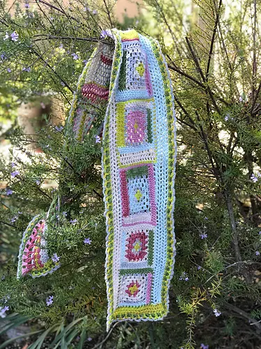Gunn Lake Scarf