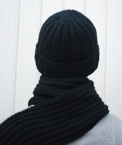 Hat and scarf for men