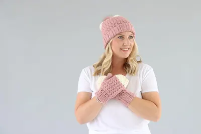 Hat & Mittens – Warm Crochet Makes