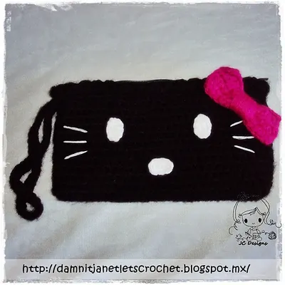 Hello Kitty Zippered Wristlet