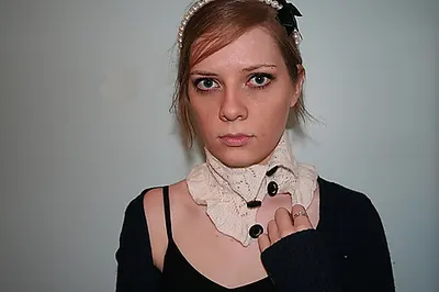Karenina Lace Collar Neckwarmer