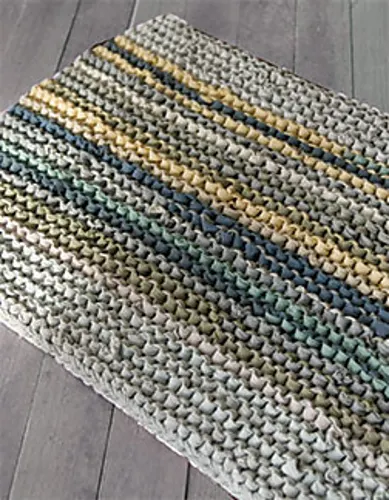 Knit t-shirts into rugs