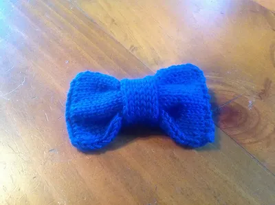 Knitted Bow Clip