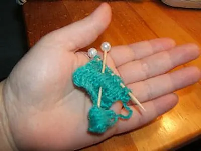Knitter's Brooch