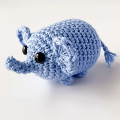Lannie the Elephant - Amigurumi no sewing