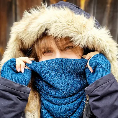 Lia Neck Warmer and Mittens