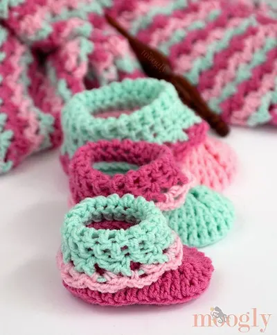 Loopy Love Big Baby Booties