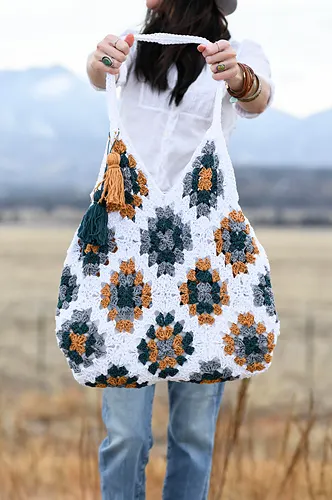 Magnolia Tote Bag
