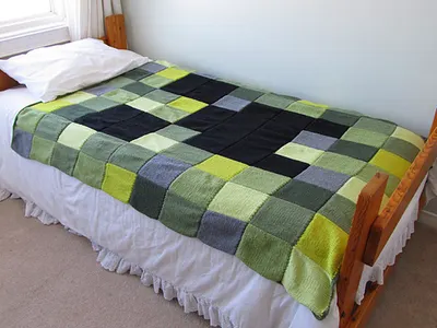 Minecraft Creeper Blanket